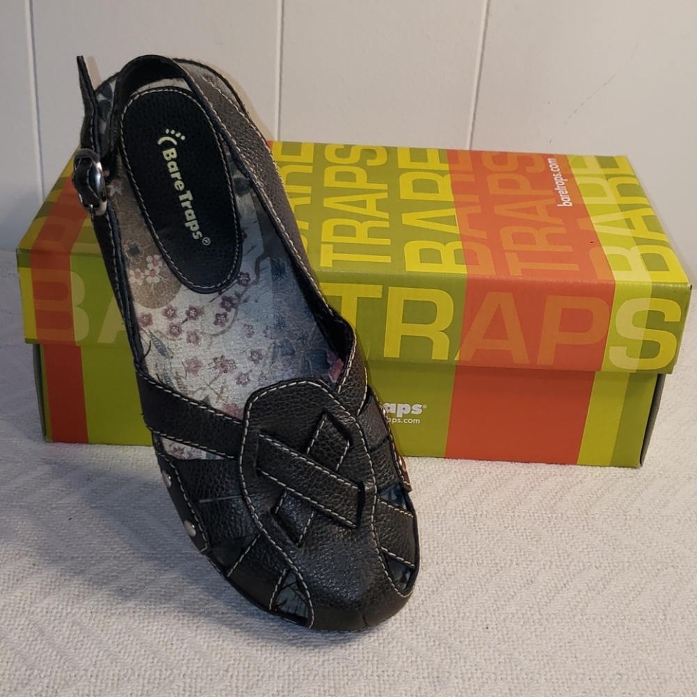 BARETRAPS Sz 9.5M Blue Buckle Slingback Fisherman Comfort Sandal